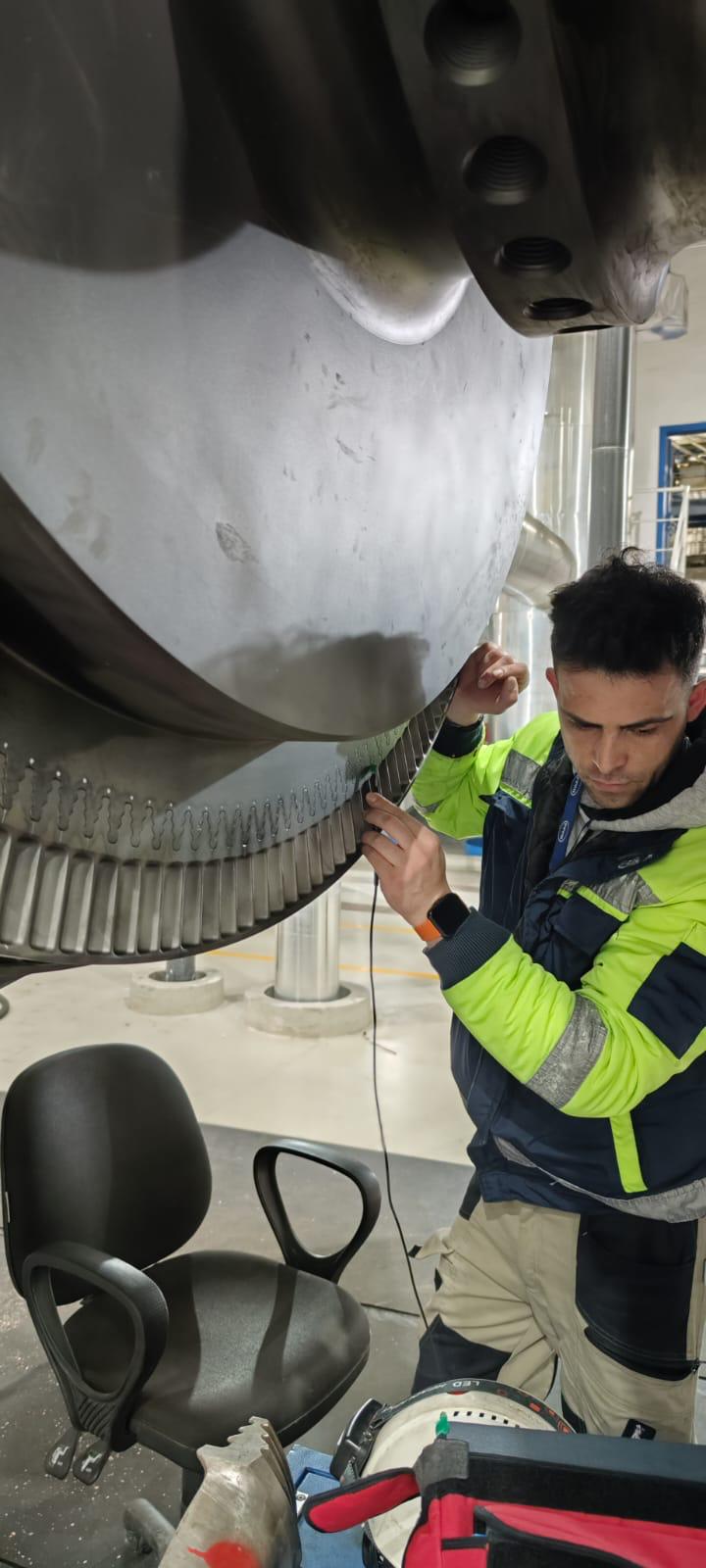 ET ölçümü - Prob ile türbin bileşen kontrolü