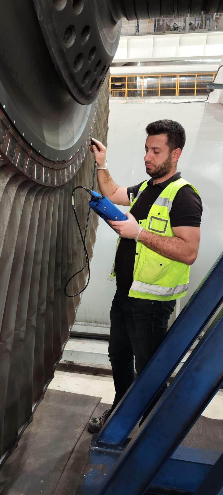 ET kontrolü - Türbin yüzeyinde taşınabilir cihaz ile test