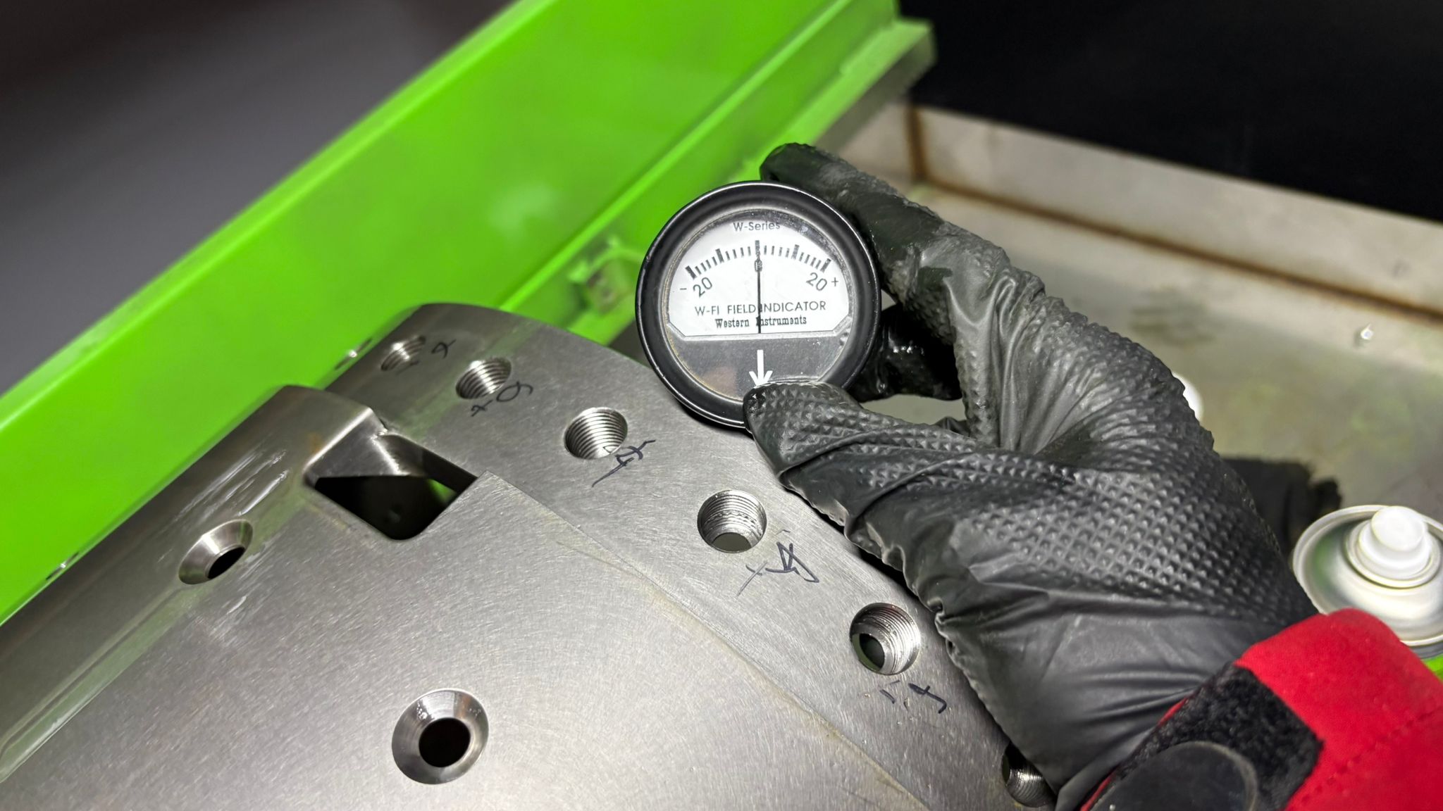 W-Fi Field Indicator - Manyetik alan doğrulama ölçümü