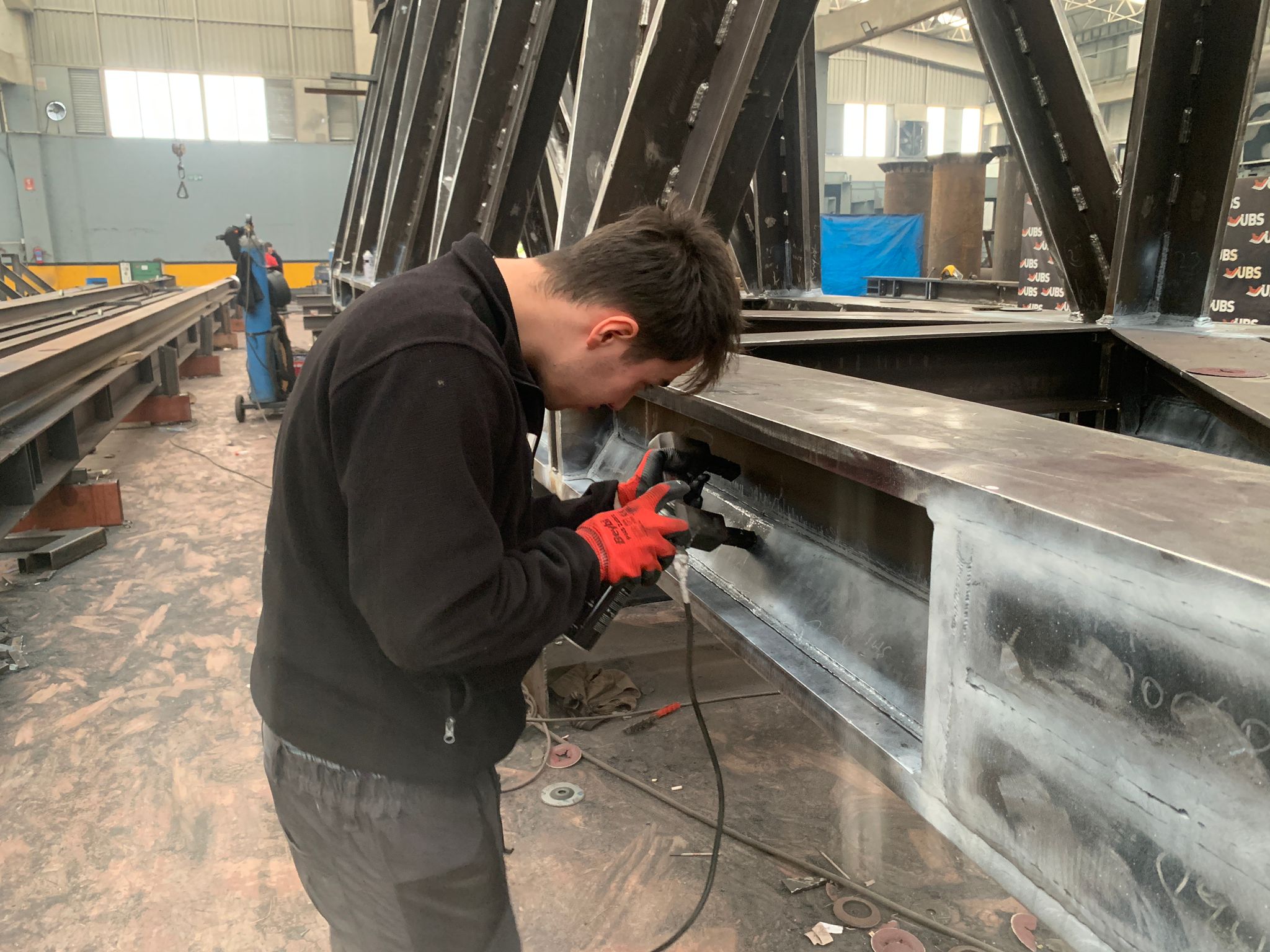 Saha MT uygulaması - Çelik konstrüksiyonda yoke ile muayene